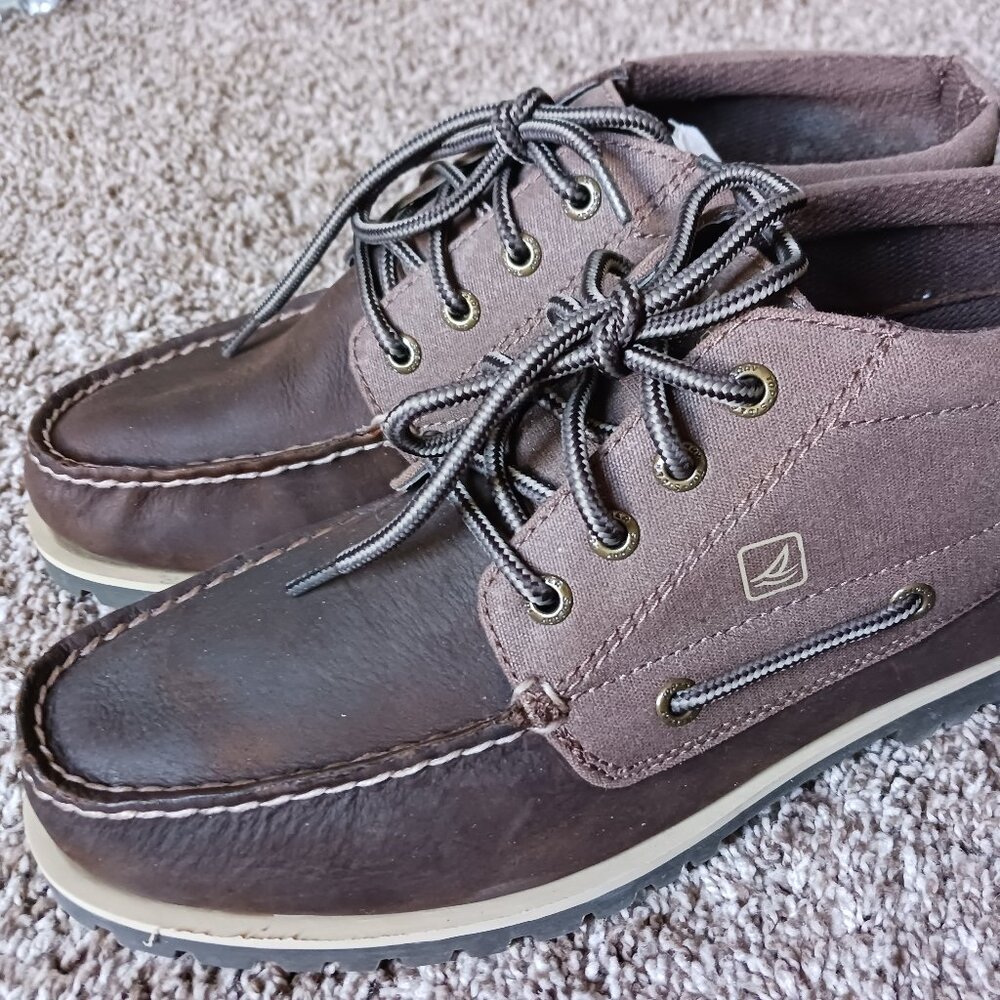 NWOT Sperry Topsider Men's Chukka brown leather shoes 8M